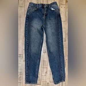 BDG MOM JEANS W29